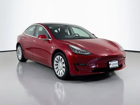 Used 2018 Tesla Model 3 Long Range RWD image 3