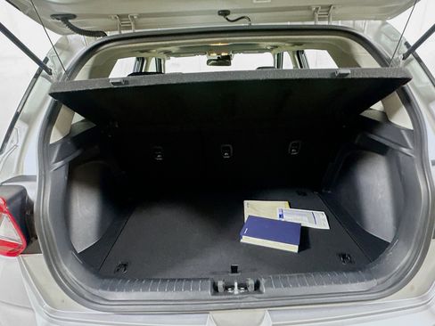 Used 2025 Hyundai Venue SEL FWD image 27