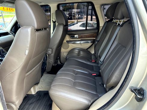 Used 2013 Land Rover Range Rover Sport HSE LUX image 10