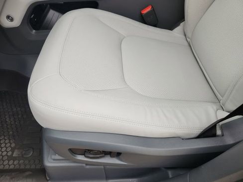 New 2026 Land Rover Defender 110 S image 17