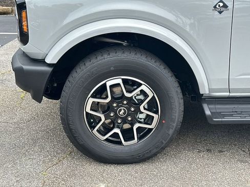New 2026 Ford Bronco Outer Banks AWD/4WD image 11