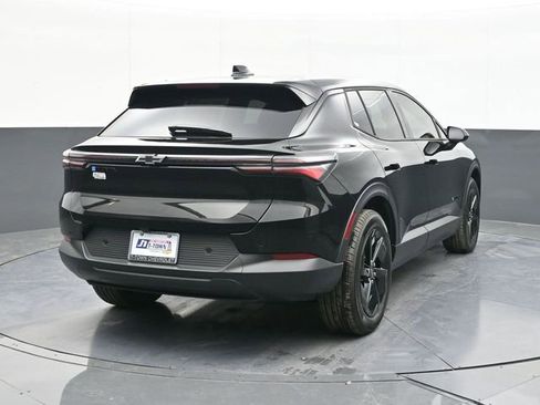 New 2026 Chevrolet Equinox EV LT w/ Midnight Package FWD image 12