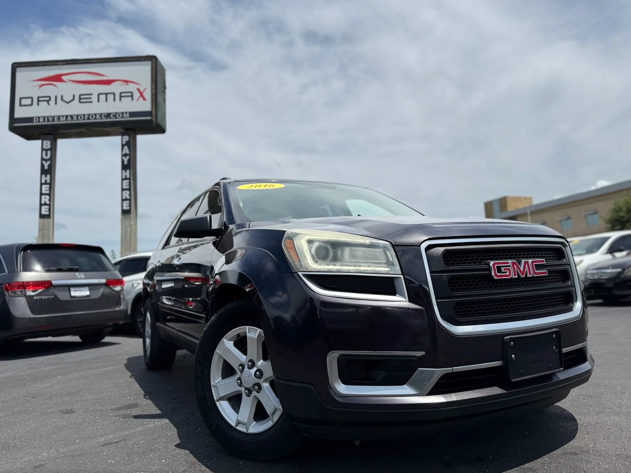 Used 2016 GMC Acadia SLE FWD image 37