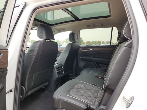 New 2026 Volkswagen Atlas SEL Premium R-Line image 12