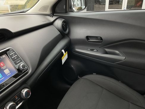 New 2025 Nissan Kicks Play S image 33