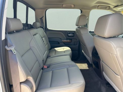 Used 2018 GMC Sierra 1500 SLT AWD/4WD image 11