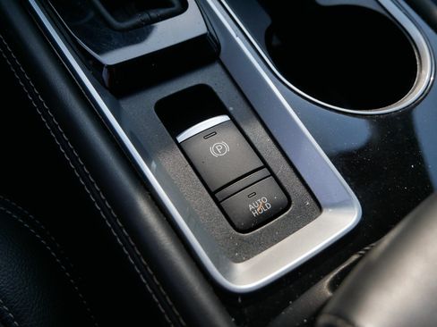 Used 2020 Nissan Altima 2.0 Platinum FWD image 29
