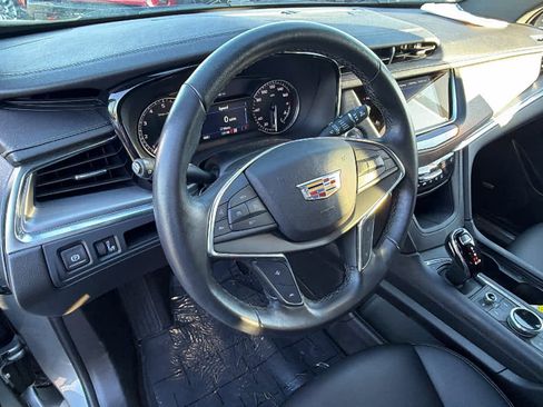 Used 2023 Cadillac XT5 Luxury image 10