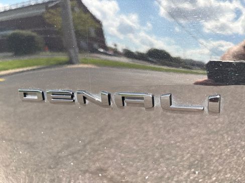 Certified 2026 GMC Acadia Denali w/ Super Cruise Package AWD/4WD image 12