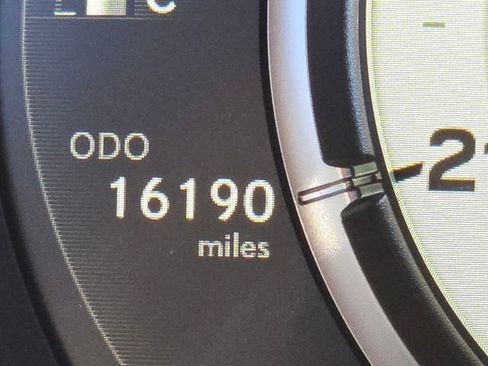 Used 2025 Lexus IS 350 F Sport RWD image 34