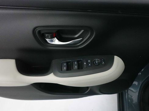 Used 2024 Honda HR-V LX image 11