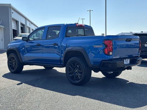Used 2024 Chevrolet Colorado Trail Boss w/ Advanced Trailering Package AWD/4WD image 8