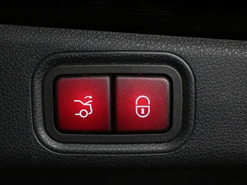 Used 2023 Mercedes-Benz E 350 Sedan image 30