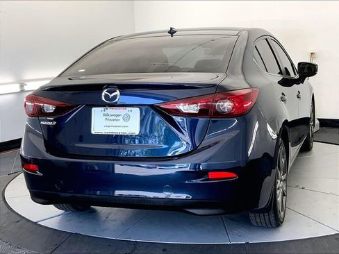 Used 2018 MAZDA MAZDA3 Touring FWD image 7