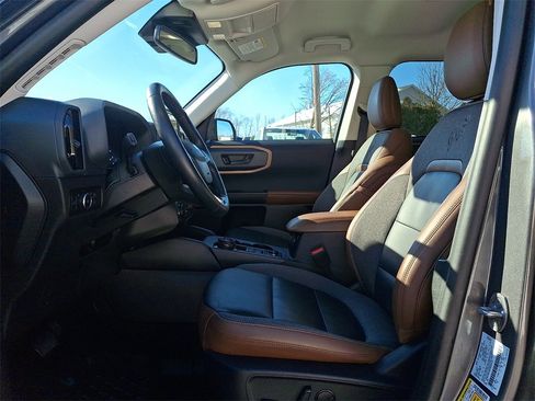 Certified 2023 Ford Bronco Sport Outer Banks w/ Tech Package image 14