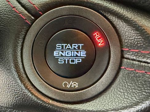 Used 2025 Dodge Durango GT AWD/4WD image 27