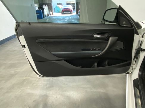 Used 2018 BMW M2 RWD image 37