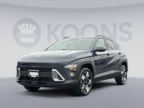 Certified 2025 Hyundai Kona SEL image 1