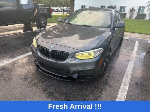Used 2015 BMW M235i Coupe image 1