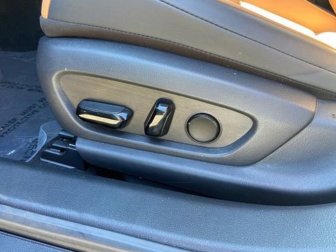 Used 2023 Lexus ES 300h w/ Premium Package image 26