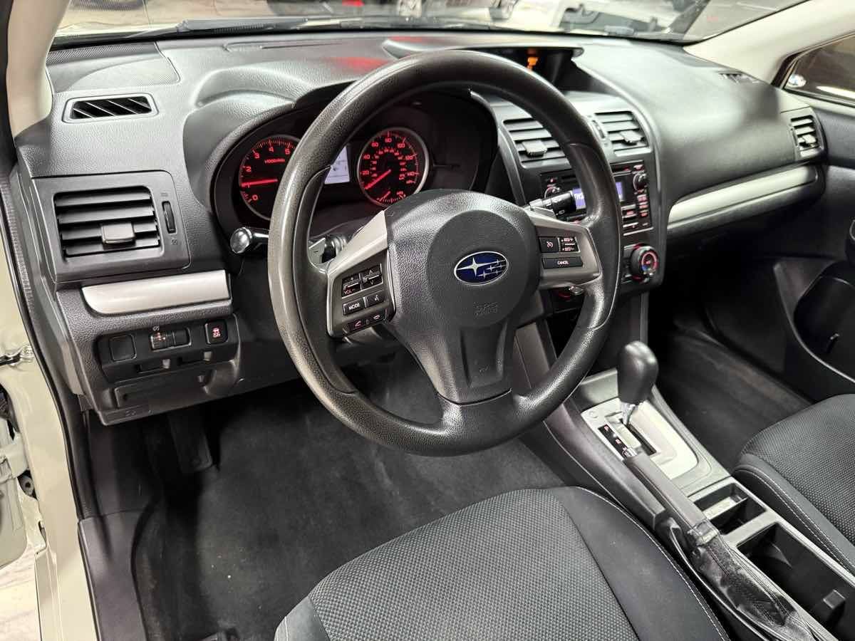 Used 2014 Subaru Crosstrek 2.0i Premium AWD/4WD image 9