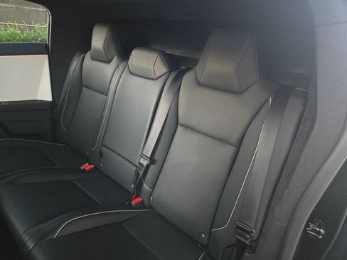 Used 2024 Tesla Cybertruck AWD Crew Cab image 24
