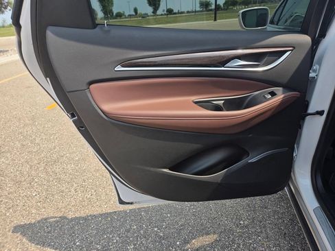 Used 2018 Buick Enclave Avenir AWD/4WD image 51