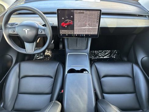 Used 2021 Tesla Model Y Long Range image 7