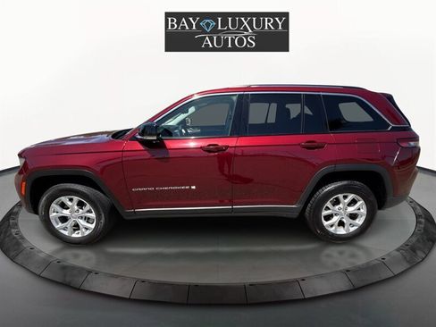 Used 2023 Jeep Grand Cherokee Limited AWD/4WD image 8