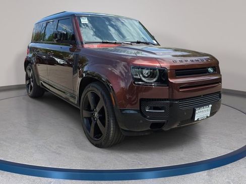 Certified 2025 Land Rover Defender 110 Sedona Red Edition AWD/4WD image 4