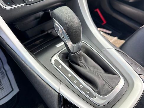 Used 2016 Ford Fusion SE FWD image 33