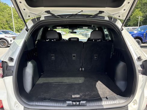 Used 2025 Ford Escape ST-Line w/ Tech Pack #1 AWD/4WD image 12