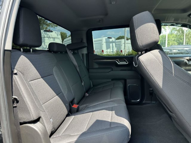 Used 2025 Chevrolet Silverado 1500 LT Trail Boss w/ Dark Appearance Package AWD/4WD image 39