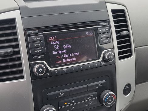 Used 2017 Nissan Frontier SV image 25