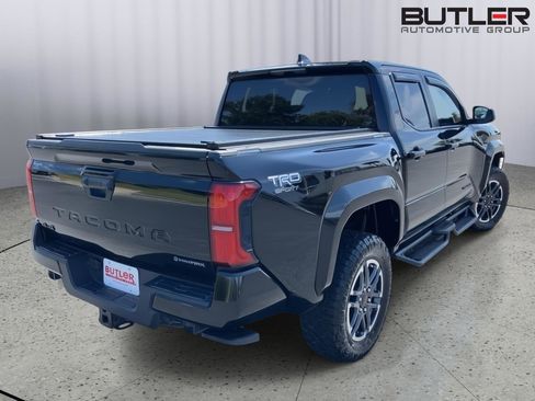 Used 2024 Toyota Tacoma TRD Sport image 5