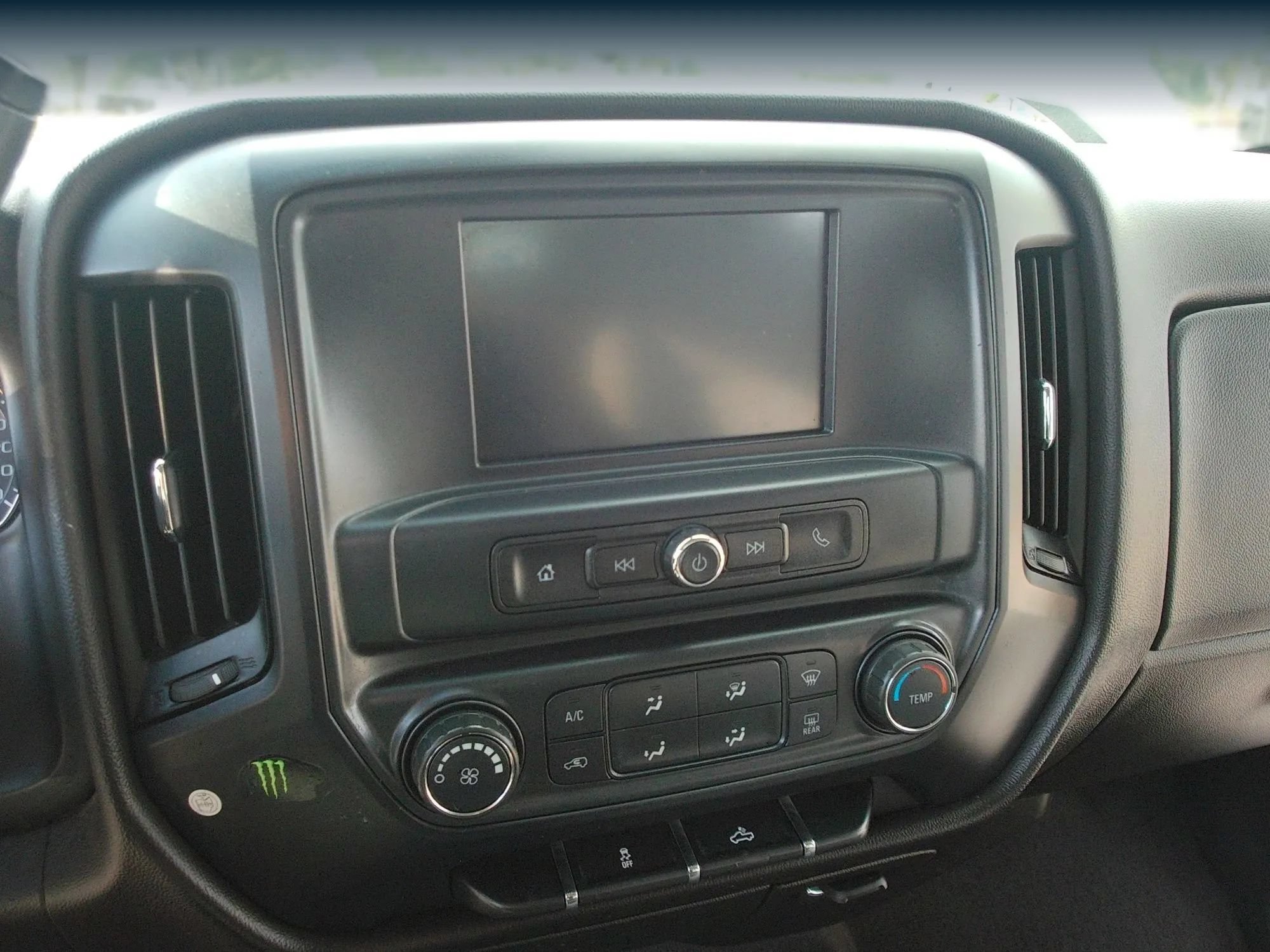 Used 2019 Chevrolet Silverado 1500 Custom w/ Custom Convenience Package AWD/4WD image 16