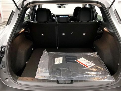 New 2026 Nissan Kicks SV image 32