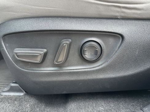 Used 2020 Toyota RAV4 XLE w/ Convenience Package image 21