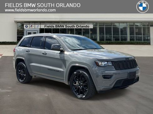 Used 2021 Jeep Grand Cherokee Laredo X image 1