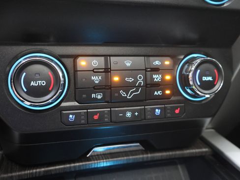 Used 2021 Ford F350 Lariat AWD/4WD image 55