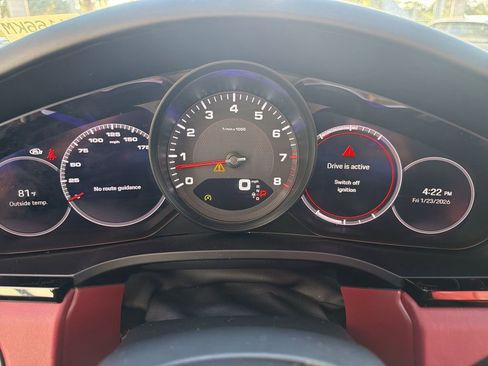 Used 2022 Porsche Cayenne image 26