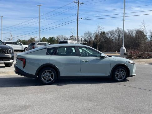 New 2026 Kia K4 LXS image 8