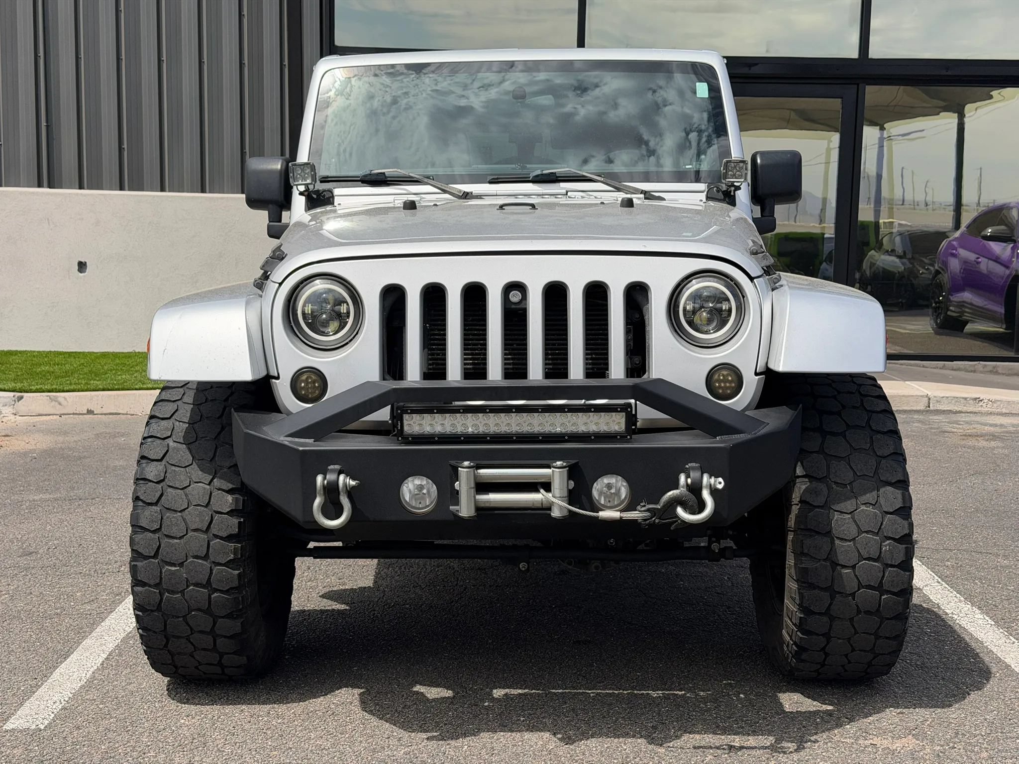 Used 2012 Jeep Wrangler Unlimited Sahara w/ Connectivity Group AWD/4WD image 15