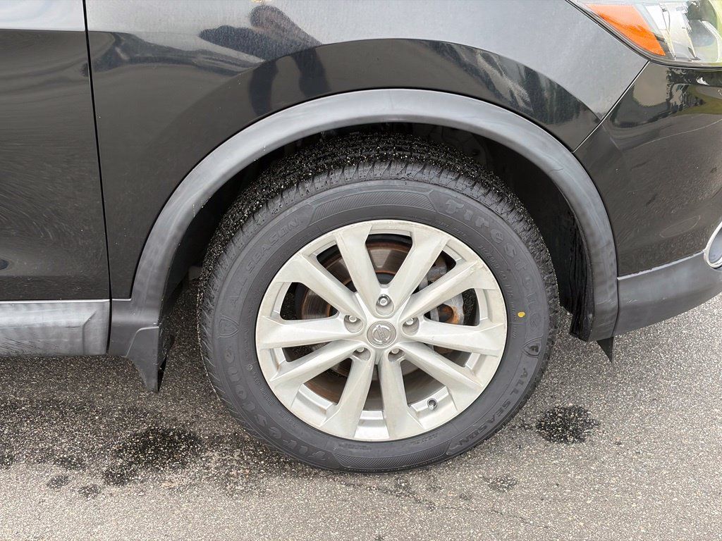 Used 2018 Nissan Rogue Sport SV w/ SV All-Weather Package FWD image 8