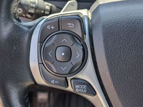 Used 2014 Toyota Camry SE FWD image 19