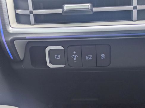 Used 2024 Hyundai Santa Fe Limited image 27