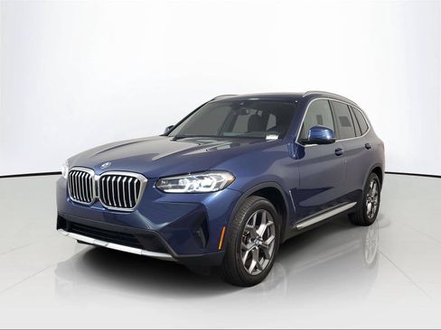 Used 2024 BMW X3 xDrive30i w/ Premium Package AWD/4WD image 3