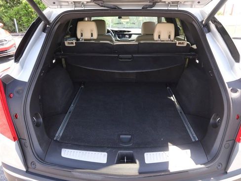 Used 2019 Cadillac XT5 Premium Luxury FWD image 7