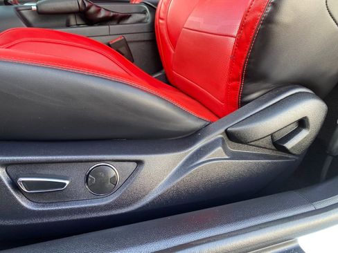 Used 2019 Ford Mustang GT Premium w/ Equipment Group 401A image 10