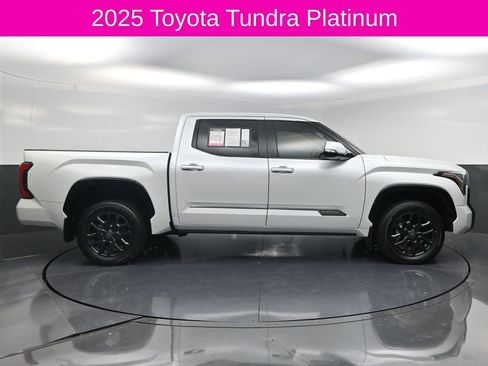 Used 2025 Toyota Tundra Platinum AWD/4WD image 4